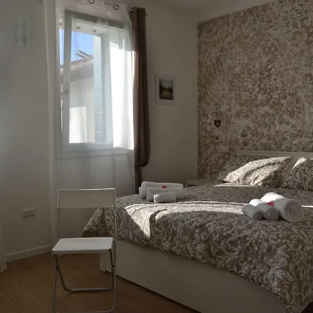 홈스테이 Co.me 563 *