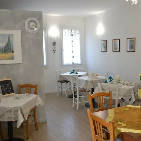 홈스테이 Co.me 563