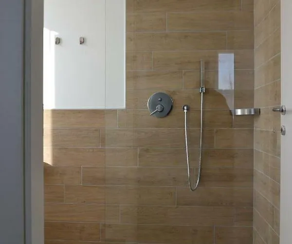 ホームステイ Co.me 563